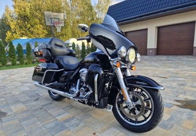 Harley-Davidson FLHTCU Ultra Harley-Davidson F...