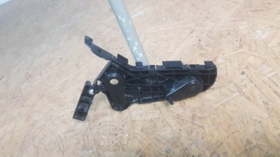 Mazda 3 iv 19r-- направляющая кронштейн бампера фото №1