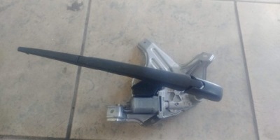 Механизм дворник задняя yaris iii фото №1
