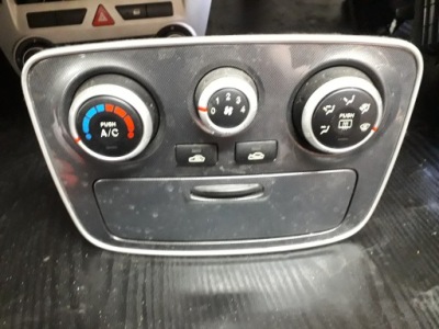 Hyundai sonata nf v 06-09 панель кондиціонера фото №1