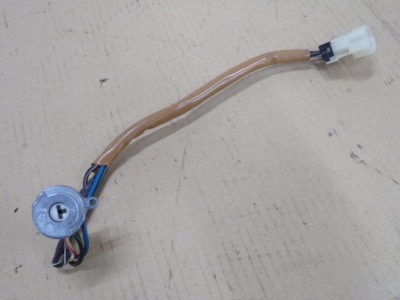 Navara d21 king cab замок запалювання колодка замка запалювання 2,5td фото №1