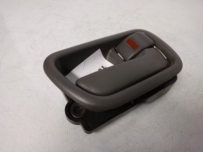 Ручка внутрішня права передня toyota avensis 1 фото №1