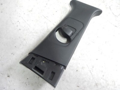 Пластик стійка поперечина правий hyundai kona 17- фото №1