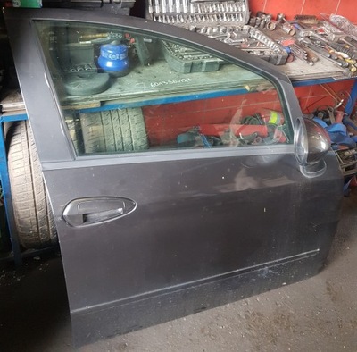 Fiat linea 07-15r. дверь правое передние 09r фото №1