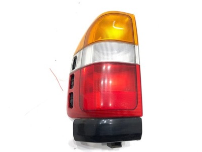 Лампа лівий задня isuzu rodeo позашляховий 97-04 фото №1