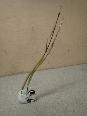 Mazda 3 09- замок двері передній правий фото №1