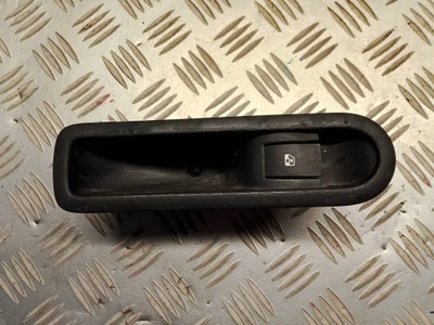 Renault scenic ii переключатель окон задняя задний 156013870 фото №1