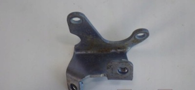 Кронштейн трубопровід пального audi a8 d3 06e127233 фото №1