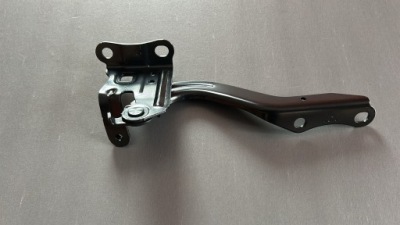 Петля капот лівий перед toyota corolla e21 sedan kombi hb фото №1