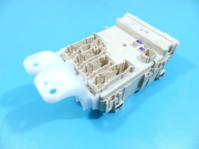 Блок управления модуль bsi toyota auris ii 89221-02480 фото №1