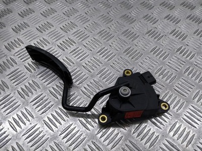 Потенциометр педаль газа renault clio iii 1.2 16v 8200927335 фото №1