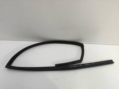 Hyundai tucson iii 2019 прокладка рамка дверь задняя фото №1