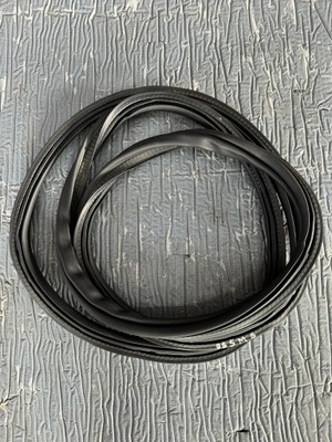 Прокладка крышки багажника citroen ds5 фото №1