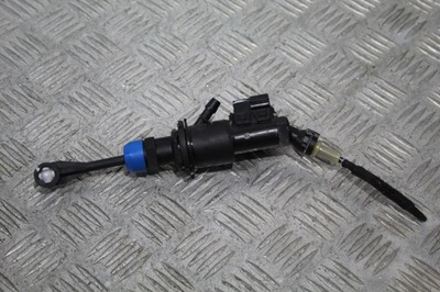 Помпа сцепления renault captur ii 2 306107761r фото №1