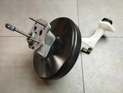 Renault kadjar усилитель тормозов насос 460074eh2a фото №1