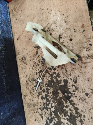 Toyota rav4 ii 2.0 d4d домкрат перемикання передач фото №1