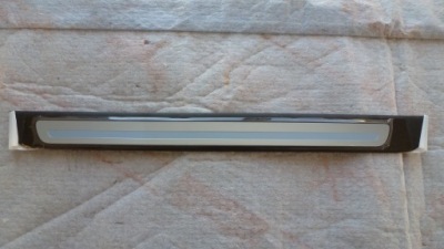 Audi a4 s-line молдинг поріг лівий перед 8k0853373 фото №1