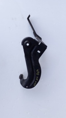 Audi a6 c6 кронштейн інтеркулер 4f0145813f фото №1