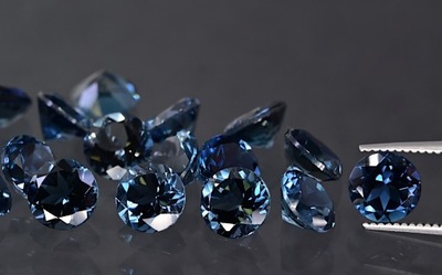 Topaz London blue fasetowany okrągły fi 3 mm