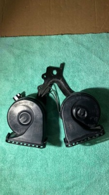 A046495 chrysler pacyfika оригінальний номер вживаний клаксон x2 комплект фото №1