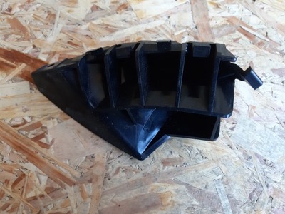 Напрямна крила бампера правий перед tesla model s фото №1