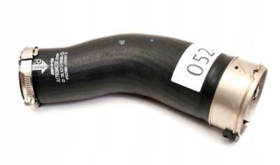 Mercedes amg gt 190 шланг пабтрубок  воздуха правый фото №1