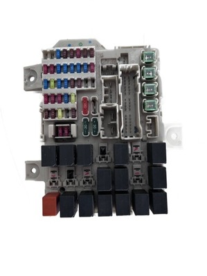 Коробка запобіжників smart forfour i 454 a4545400124 оригінальний номер eu фото №1