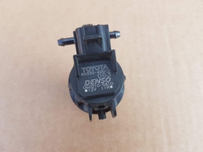 Помпа омывателя окон toyota rav4 iv 2012-2018 фото №1