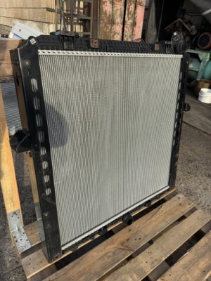 Радіатор води рідина двигуна mercedes actros mp 4 фото №1