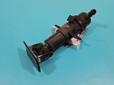 Омивач фара правий заглушка bmw x3 e83 lift 06-10 фото №1