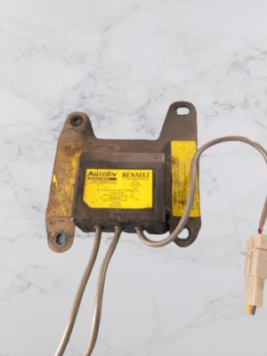 Датчик подушка безопасности renault laguna 1.8kat 96r фото №1