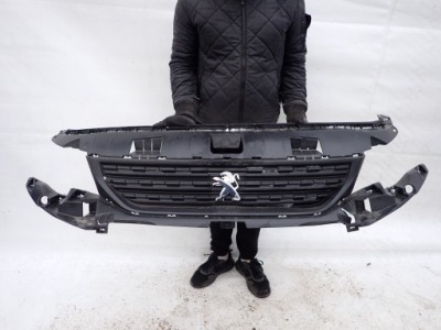 Peugeot partner iv 18- решётка радиатора решётка радиатора перед oryg фото №1