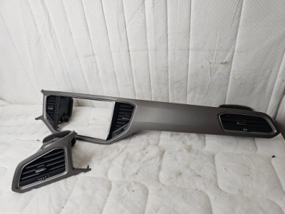 Декоративна молдинг накладка консолі впуск решітка обдув vw t-roc troc 2ga858416c фото №1