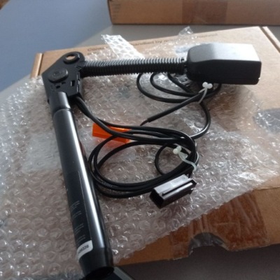 Натягувач поперечина bezp. ліве перед focus mk1 1998-2005 - ford оригінальний номер 1221462 фото №1