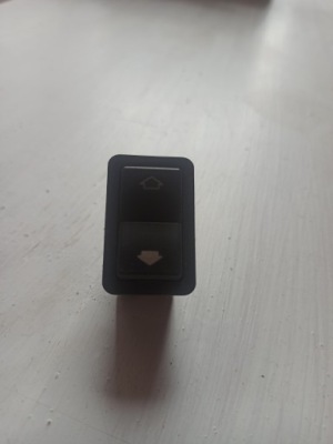 Перемикач кнопка підйому скло bmw e 39 фото №1