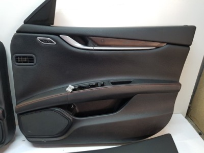 Maserati ghibli обивка обшивка дверь правая перед фото №1