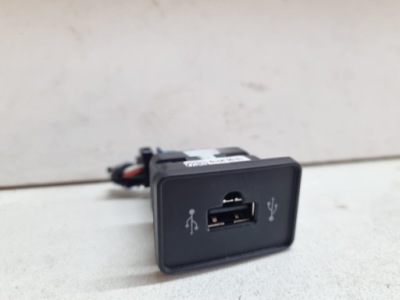 Разъём вход usb port alfa romeo giulietta 156094160 фото №1
