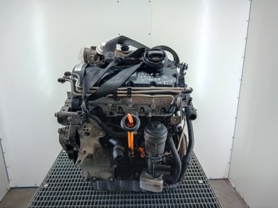 Двигун vw golf v bxe 1.9 tdi фото №1