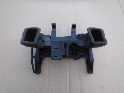 Воздухозаборник do обдув среднего renault clio 3 8200296695 фото №1