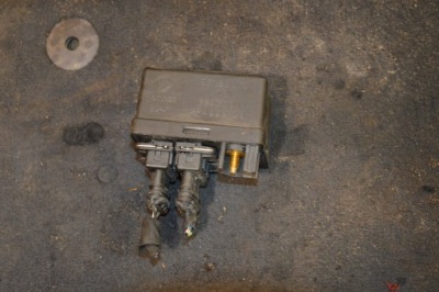 Alfa romeo 159 1.9 jtdm реле свічка 55193073 фото №1