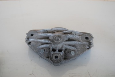 Кронштейн амортизатора перед vw touareg 7l фото №1