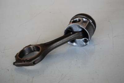 Поршень шатун audi a6 c5 2.5 tdi afb 059f фото №1