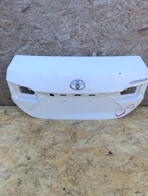Крышка багажника задний  toyota corolla e16 2013-2018 фото №1