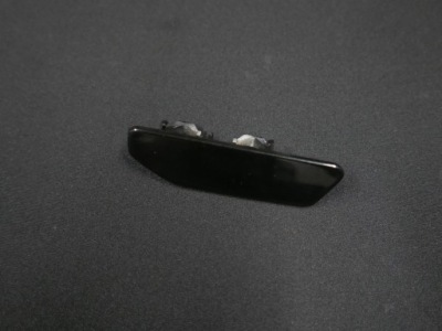 Bmw e46 заглушка розпилювача ліва 7069425 фото №1