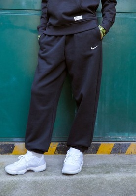 Spodnie dresowe oversize dla wysokich Nike L