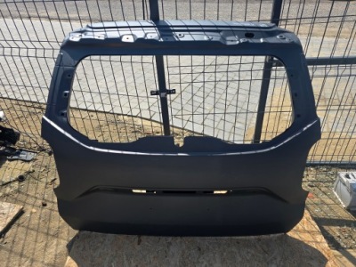 Dacia duster ii lift кришка багажника задній nowa оригінальна фото №1