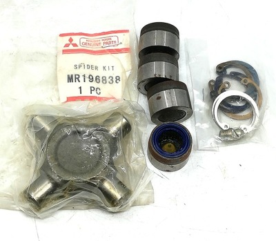 KRZYŻAk WAŁU NAPĘDOWEGO MITSUBISHI PAJERO MR196838 OE!