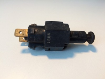 Выключатель света стоп opel vectra 90196375 opel фото №1