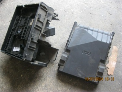 Коробка предохранителей skoda octavia 2 2 1.9 tdi bls фото №1