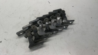 Петля двері правий audi a4 b8 a5 8t q5 8k0831402b фото №1